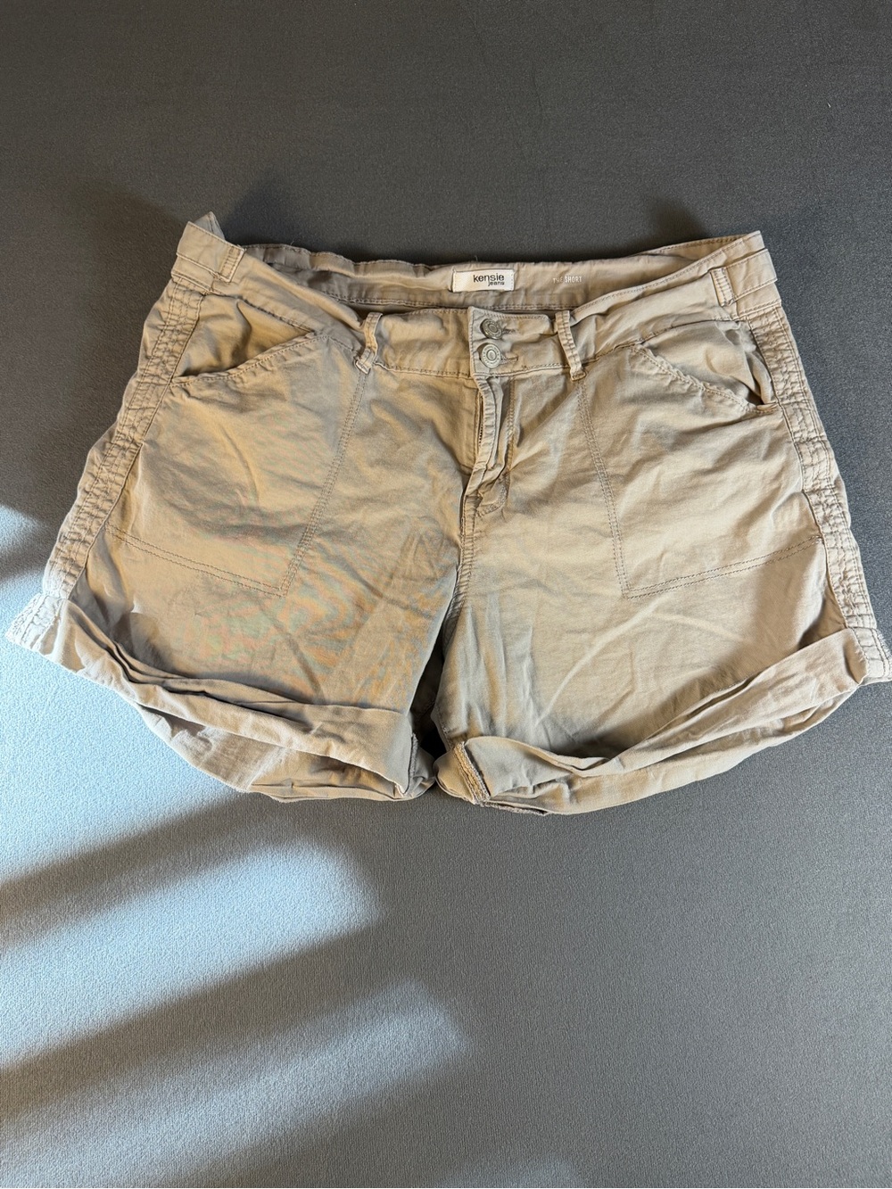 Kensie Women's Tan Roll-Cuff Cotton Bermuda Shorts